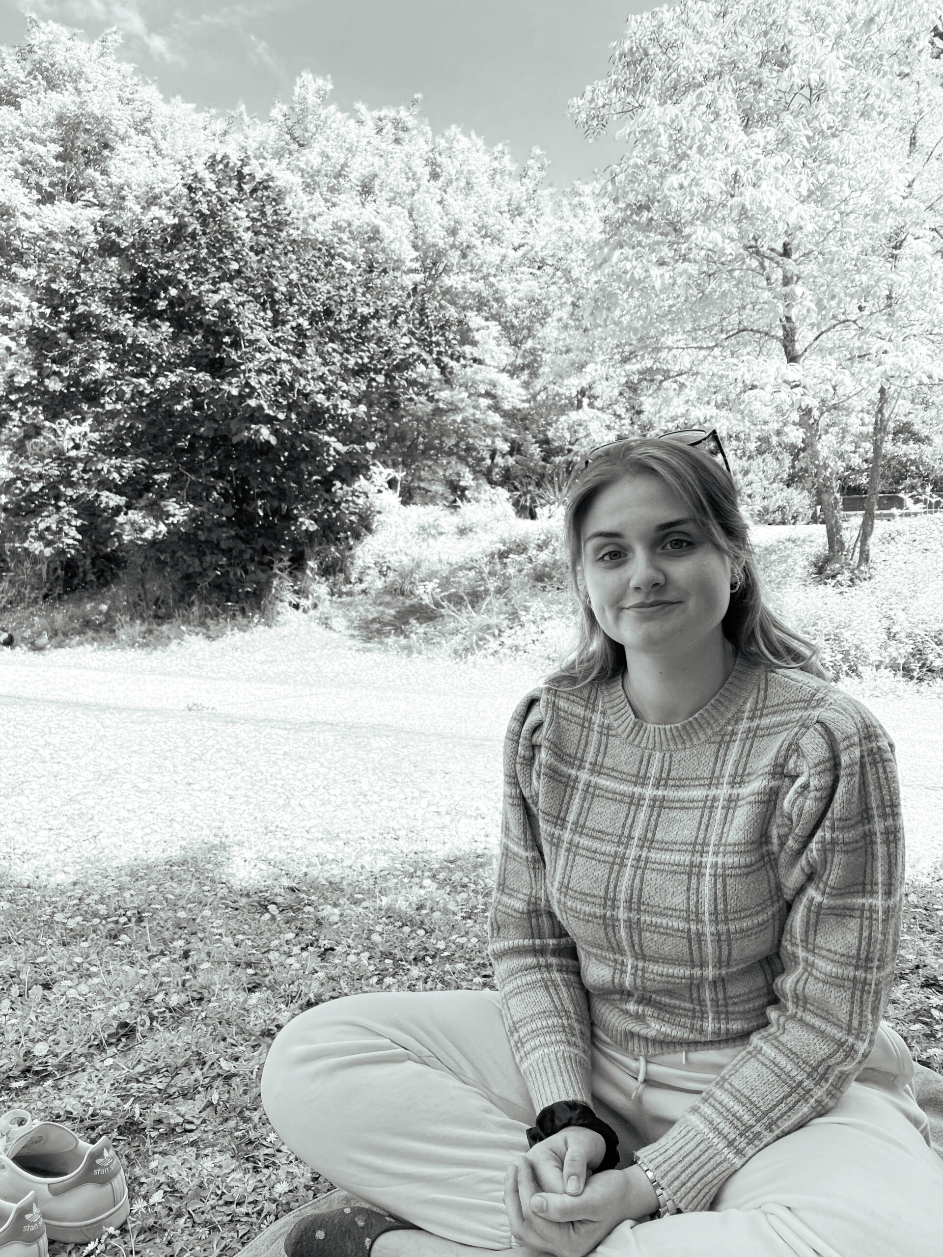 girl in a parc black and white 